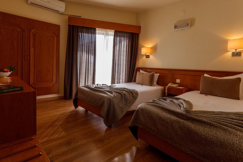ולאס Hotel Sao Jorge Garden מראה חיצוני תמונה
